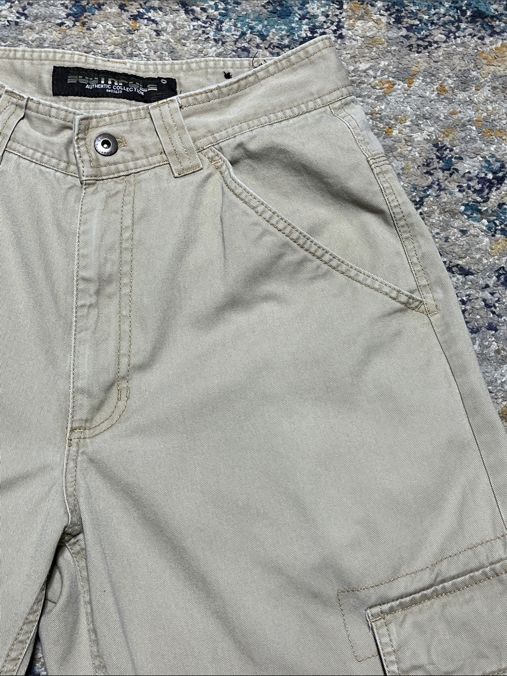 Y2K South Pole Baggy Tan Cargo Shorts with Embroidered Back Logo Size 29 - Picture 15 of 16